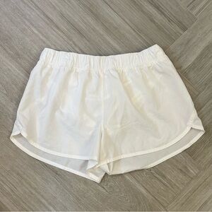 Old Navy Women's White Athletic Shorts Stretchtech Size Small